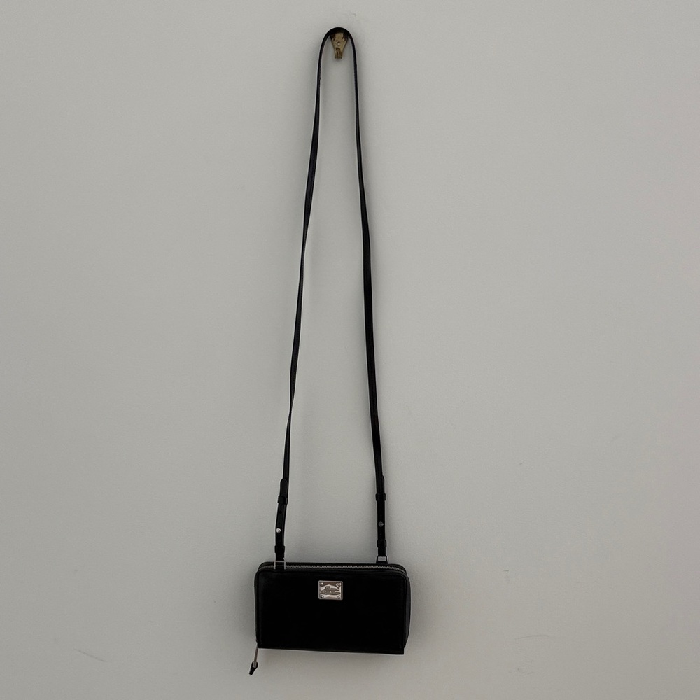 Lauren Ralph Lauren Black Crossbody Bag - hardly used with built in wallet
